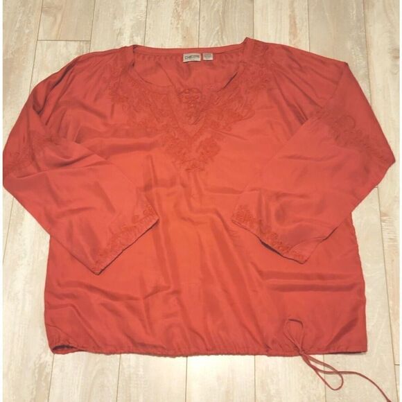 Chico's 1 Red Embroidered Peasant Blouse SZ Medium Silk V-Neck‎ Tie Hem - Picture 1 of 9
